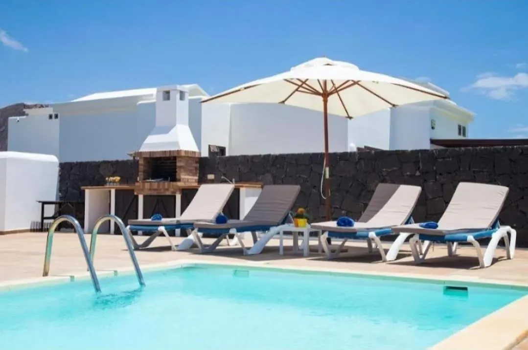Villa Lola Playa Blanca  0*, Playa Blanca (Lanzarote)